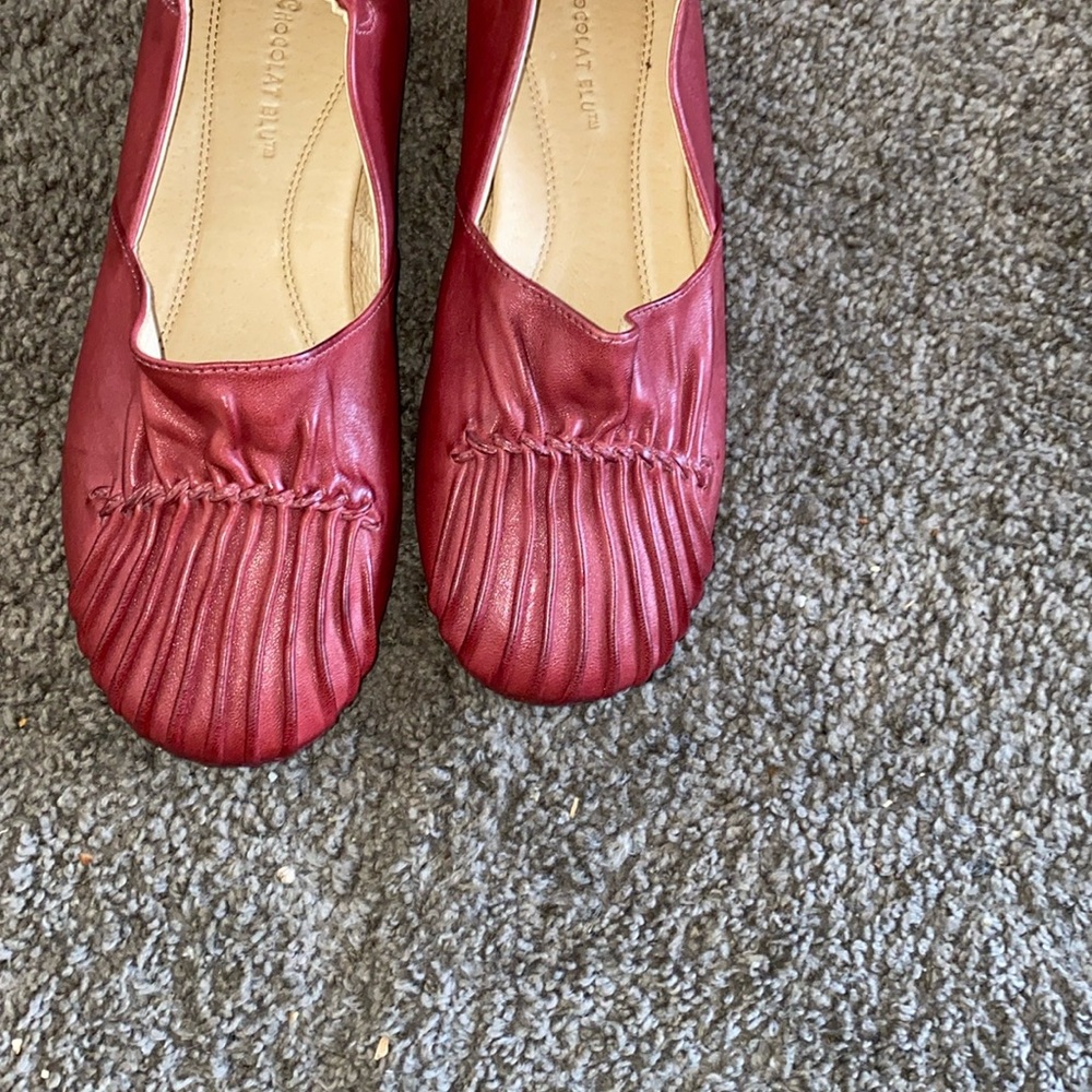 Chocolat Blu Pintuck Leather Flats Dover redSize 8 NWOB